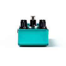 M83 Bass Chorus Deluxe