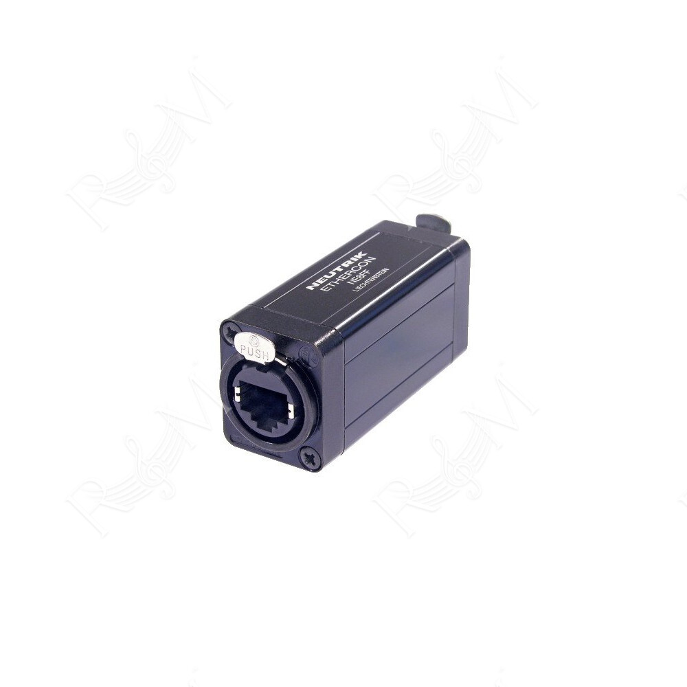 Accoppiatore etherCON RJ45 per realizzare prolunghe di cavi. Utilizzabile con i connettori NE8MX o qualsiasi plug RJ45 standard.