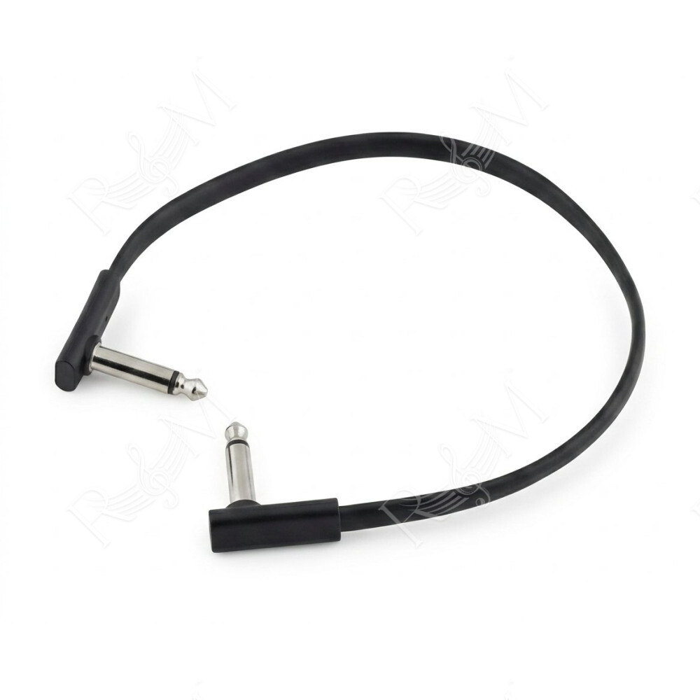 Cavo patch PROEL a profilo ultra-piatto, ideale per il collegamento di pedali effetto in spazi estremamente ridotti. Grazie al d