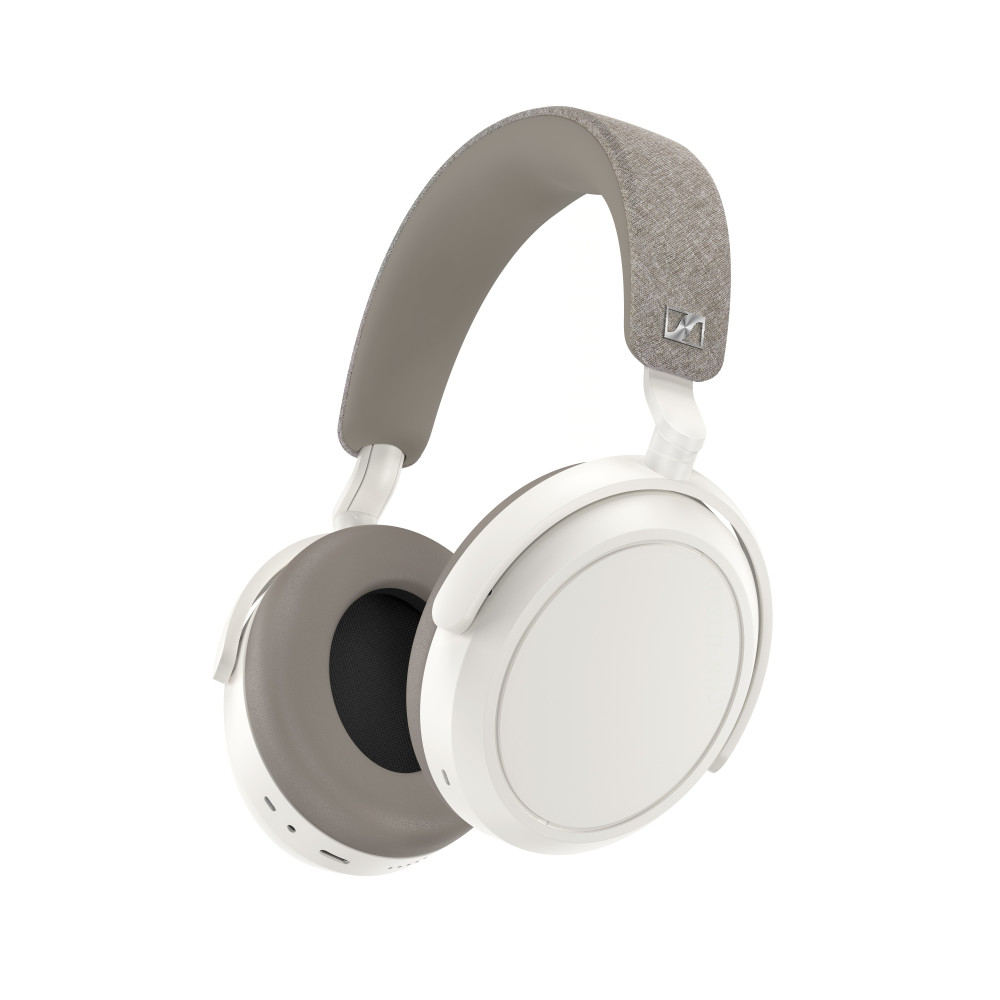 MOMENTUM 4 White