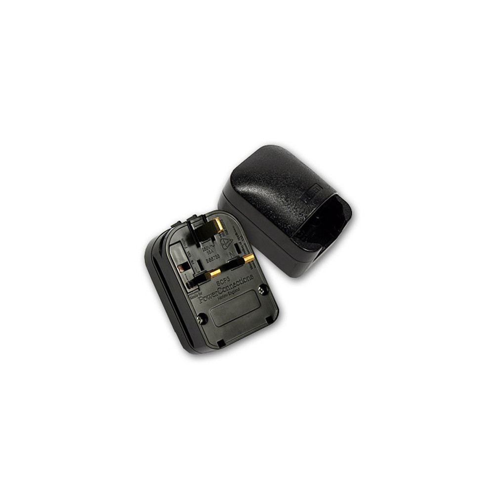 Adam Hall Connectors 3 STAR A EU3 GB3 SCHUKO