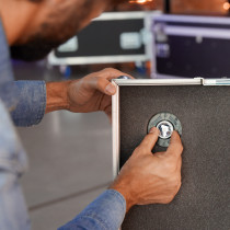 Adam Hall Hardware AIRTAG HOLDER