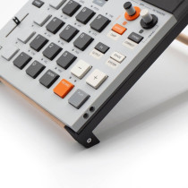 Teenage Engineering EP-133 e EP-1320 Stand