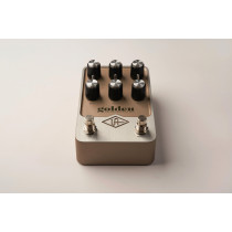 UAFX Golden Reverberator Stereo Effects Pedal