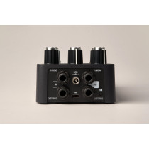 UAFX Starlight Echo Station Stereo Delay Pedal