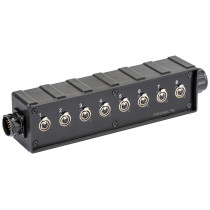 pAudio box in materiale plastico antiurto cablato con 8 prese pannello XLR 3P e connettore multipolare di collegamento 25 Poli (