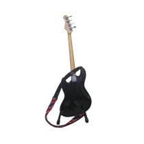 BASSO 4 CORDE STAGG CON BORSA, TRACOLLA FENDER - Usato